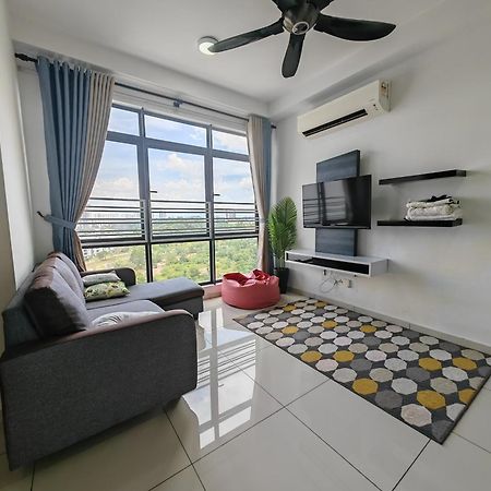 Santai Homestay Сиберджая Екстериор снимка